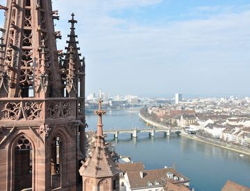 Möblierte Wohnung in der Region Basel mit offenem Wohn- und Küchenbereich