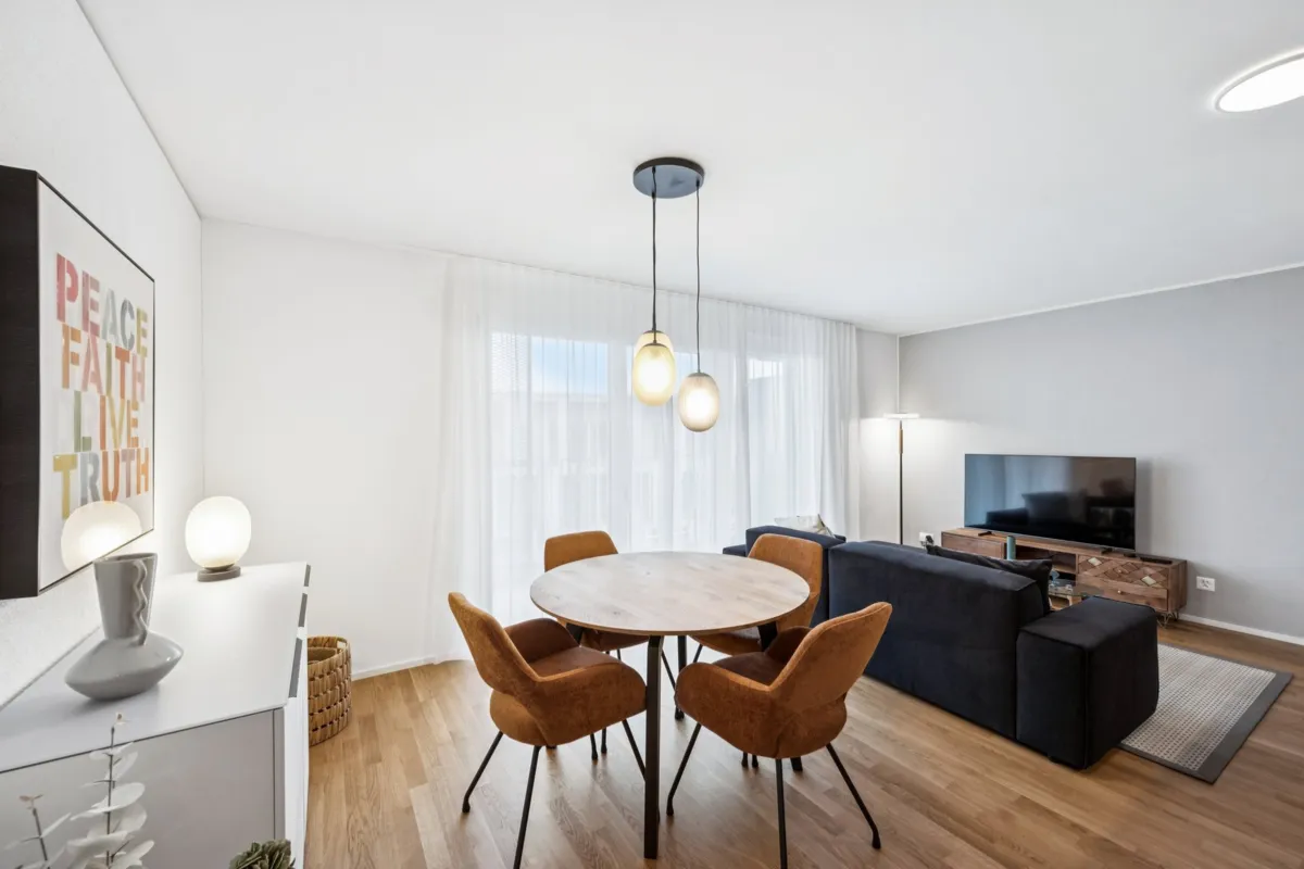 Furnished Shared-Flat Room in Muttenz